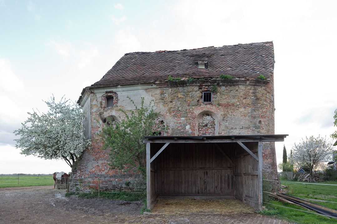 monika-dietrich-denkmal-kapelle-auburg_12